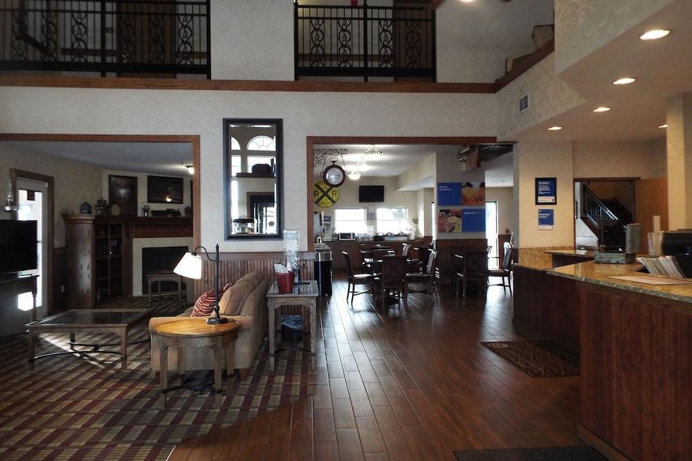 Comfort Inn Warrensburg Station Exterior foto