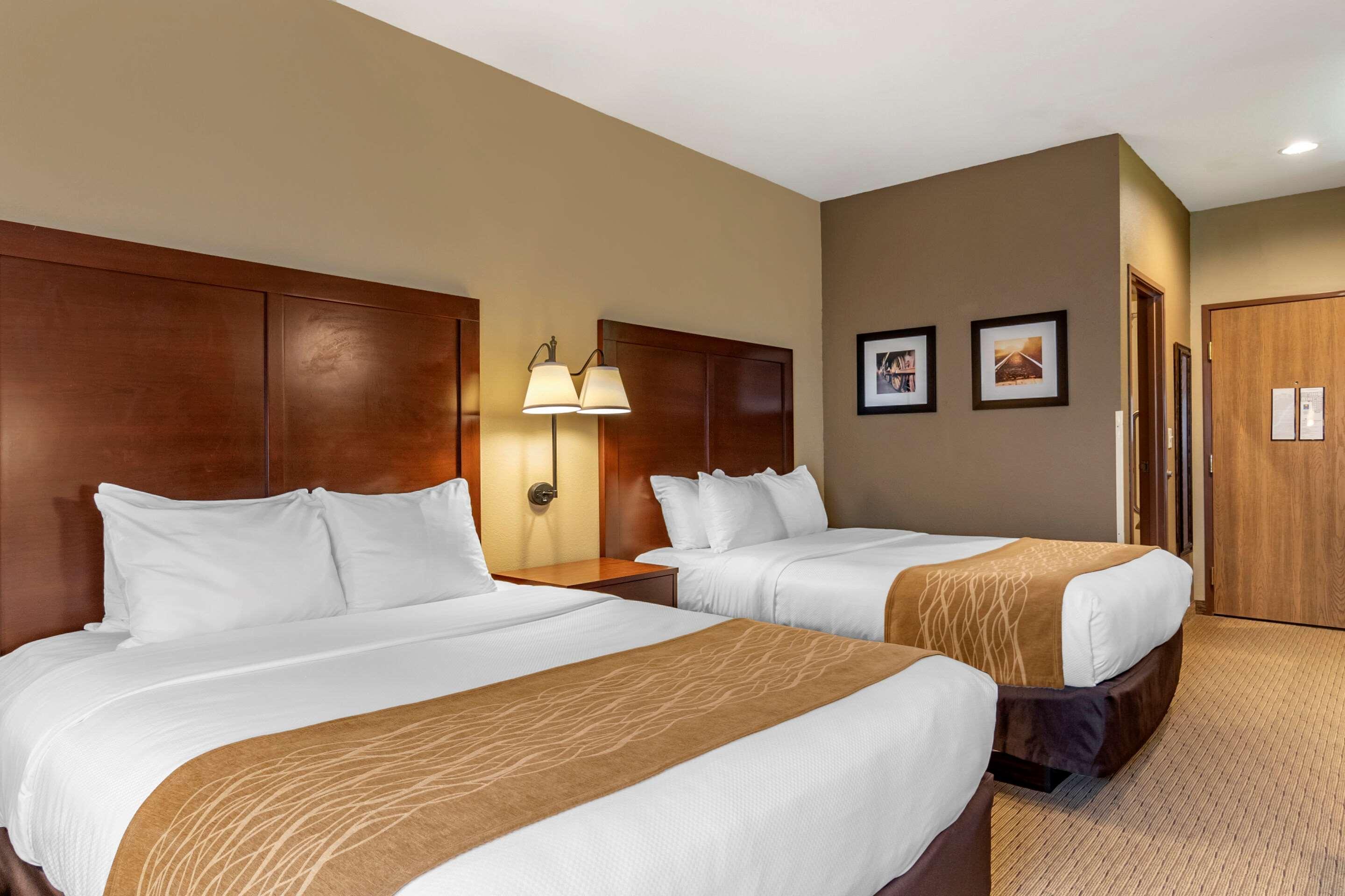 Comfort Inn Warrensburg Station Exterior foto