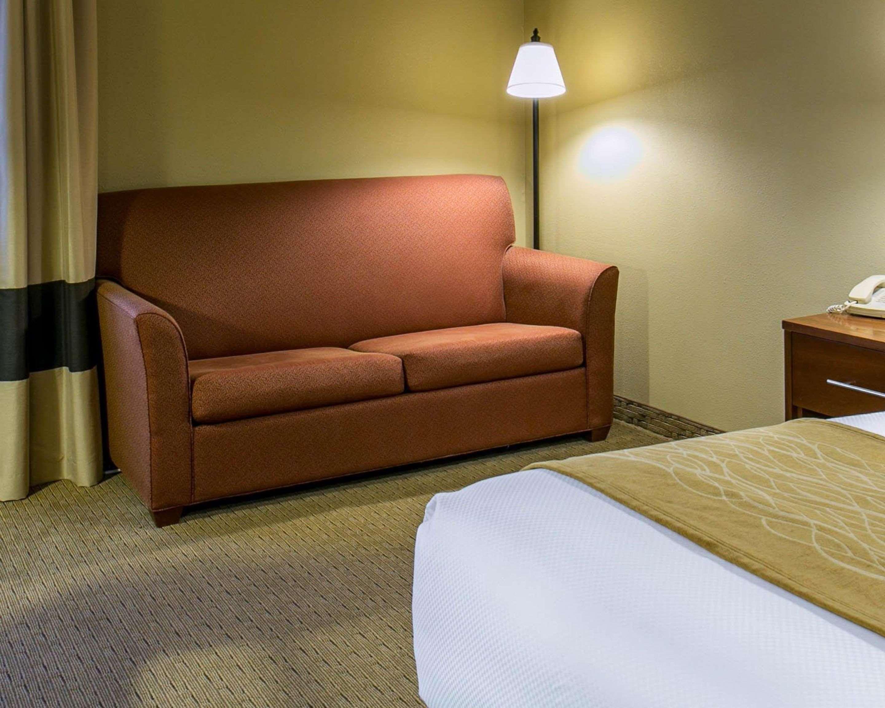 Comfort Inn Warrensburg Station Exterior foto