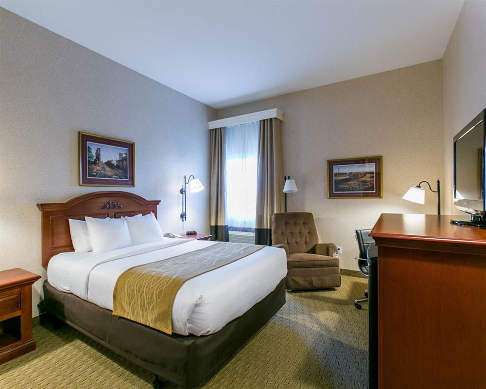 Comfort Inn Warrensburg Station Exterior foto